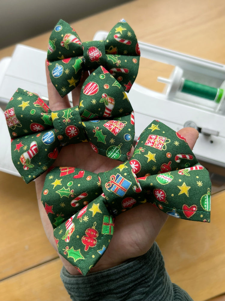 Noel Dog Bow Tie